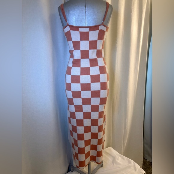 Soft Peach Cream Checkerboard Knit Midi Dress Minimalist Euro Summer Sz Medium - Picture 6 of 9